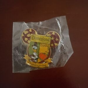 Disneyland Resort Thanksgiving 2004 Pin